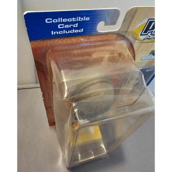 Kevin Garnett - Vintage/2000 Upper Deck Play Makers - Minnesota Timberwolves - Picture 6 of 6